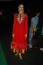 Deepika Padukone spotted on the sets of Kaun Banega Crorepati 5 in Film City on 31st July 2011 (45).JPG